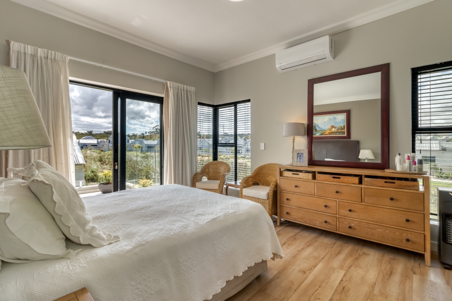 3 Bedroom Property for Sale in Aan de Wijnlanden Western Cape